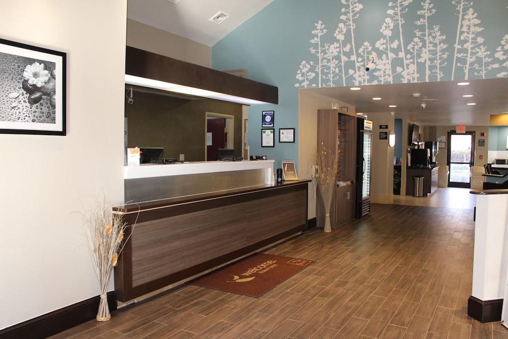 Hotel Clarion Pointe - Raleigh North 2*